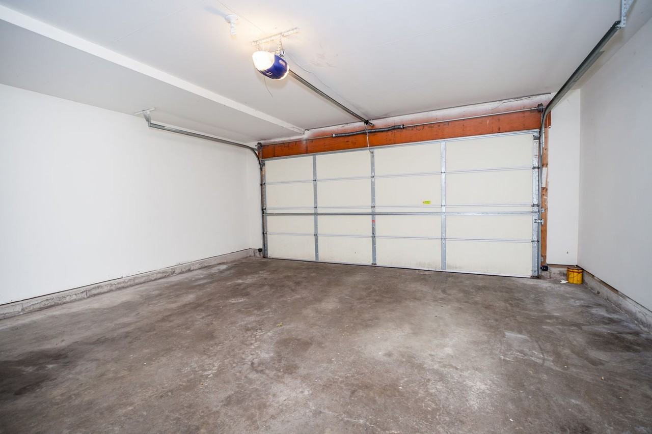 729 Fotis Drive - Photo 4 of 16