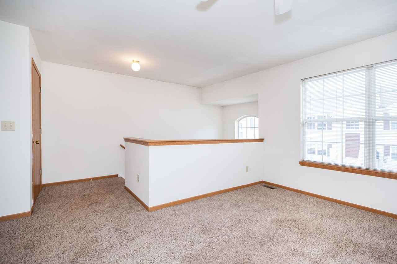 729 Fotis Drive - Photo 5 of 16