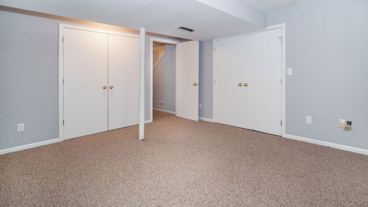 855 Regent Drive - Photo 6 of 13