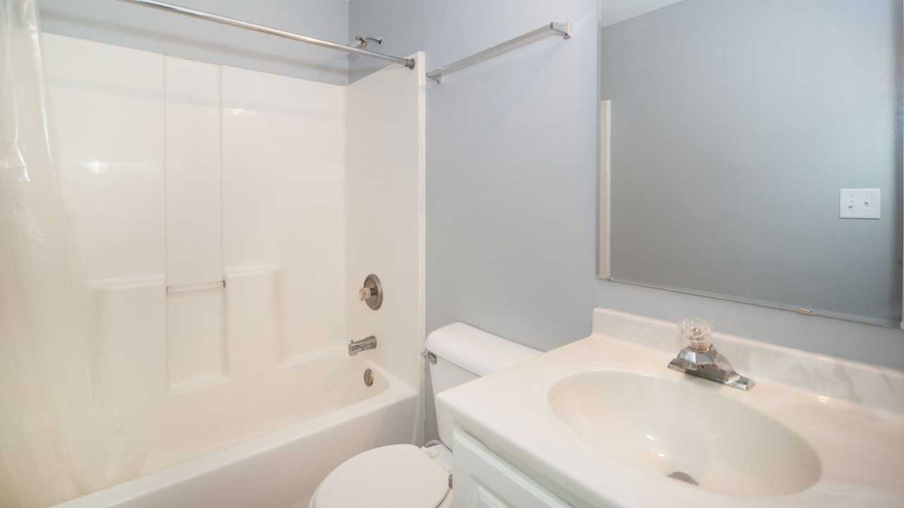 855 Regent Drive - Photo 7 of 13