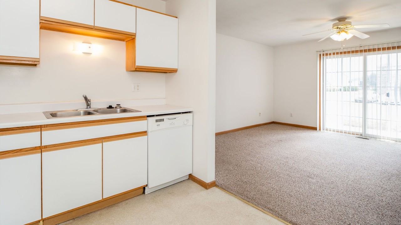 874 Fotis Drive - Photo 5 of 10