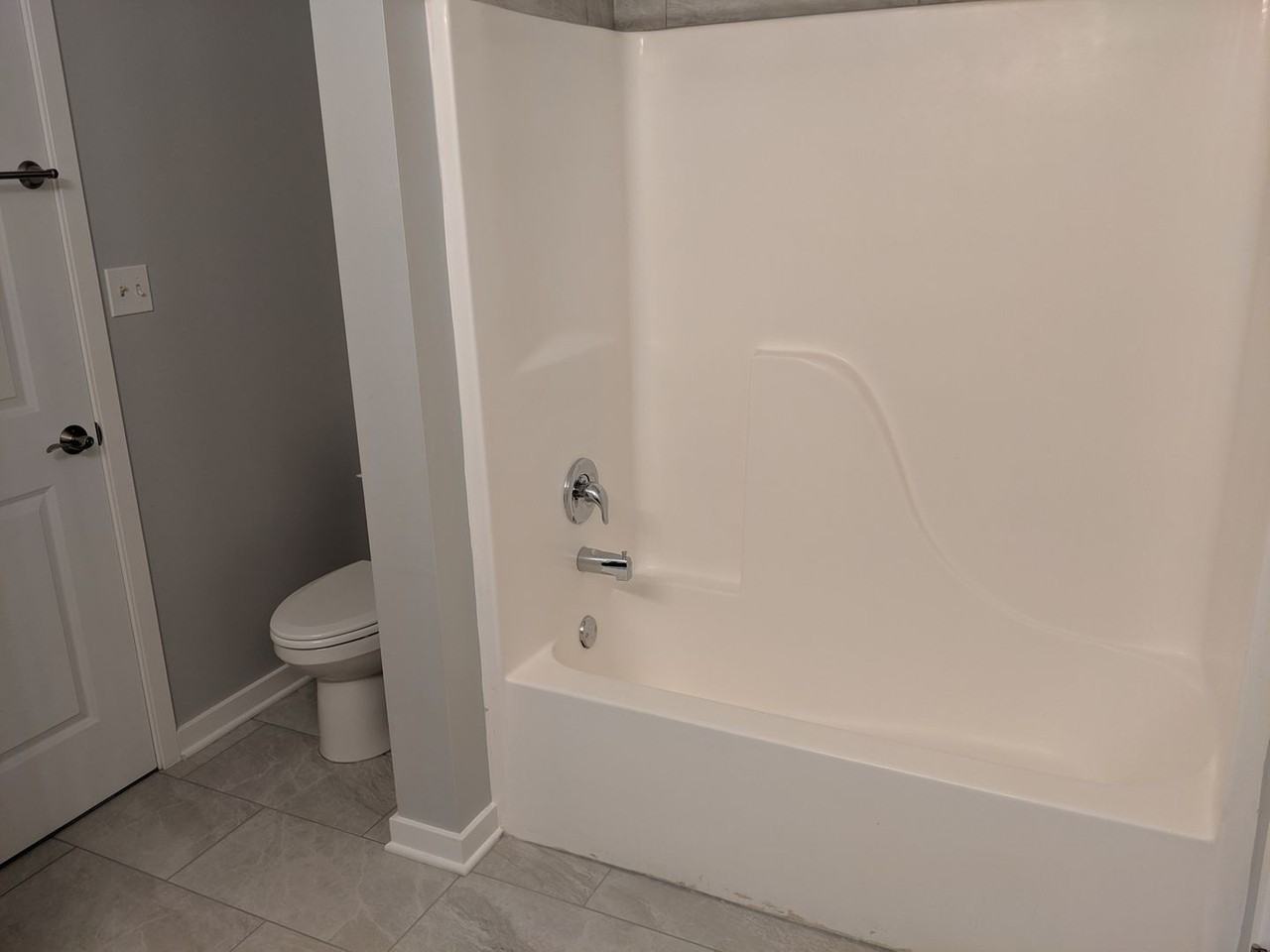 1036 Regent Drive - Photo 6 of 17