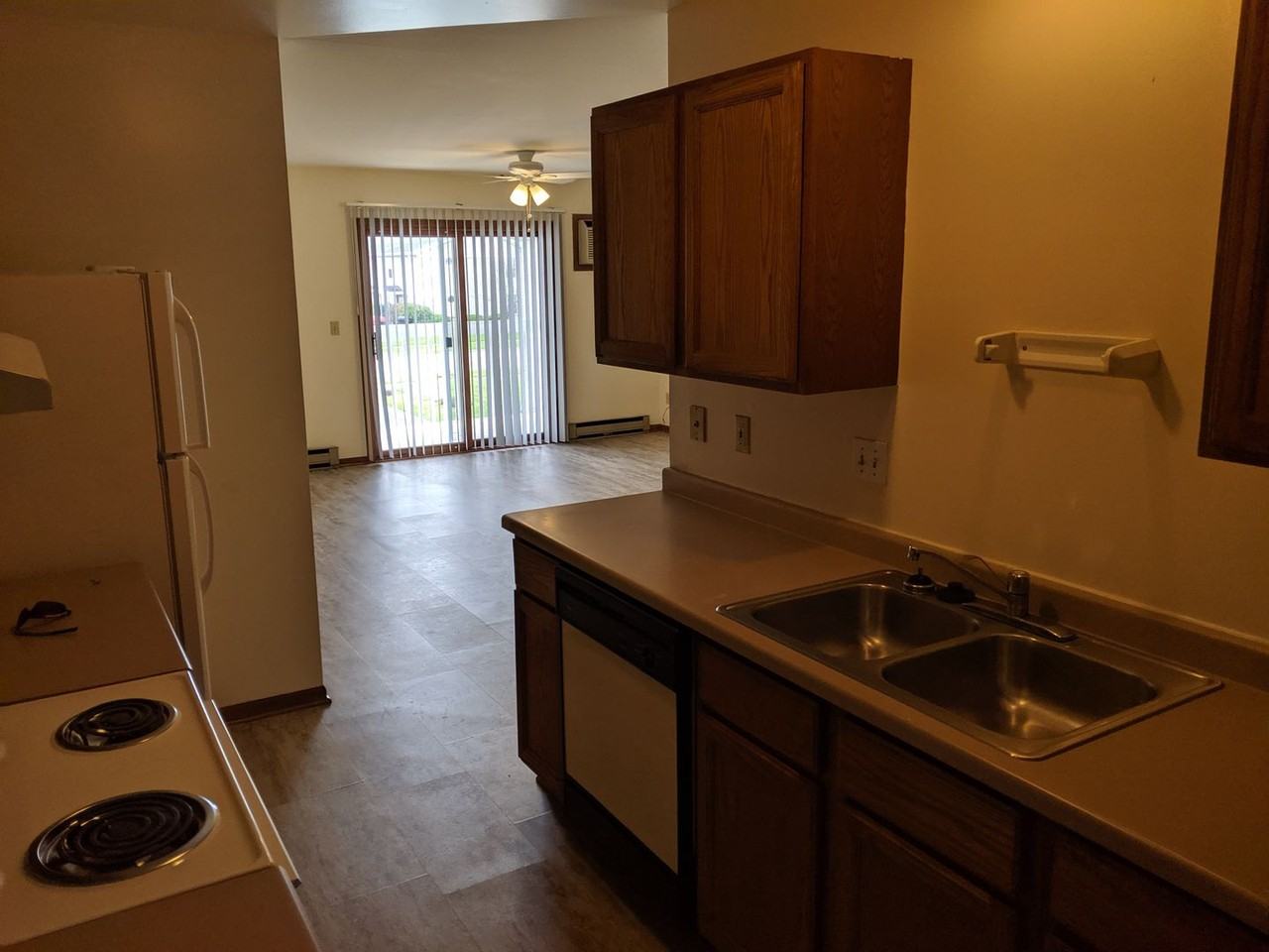 1233 Rushmoore Drive - Photo 3 of 8