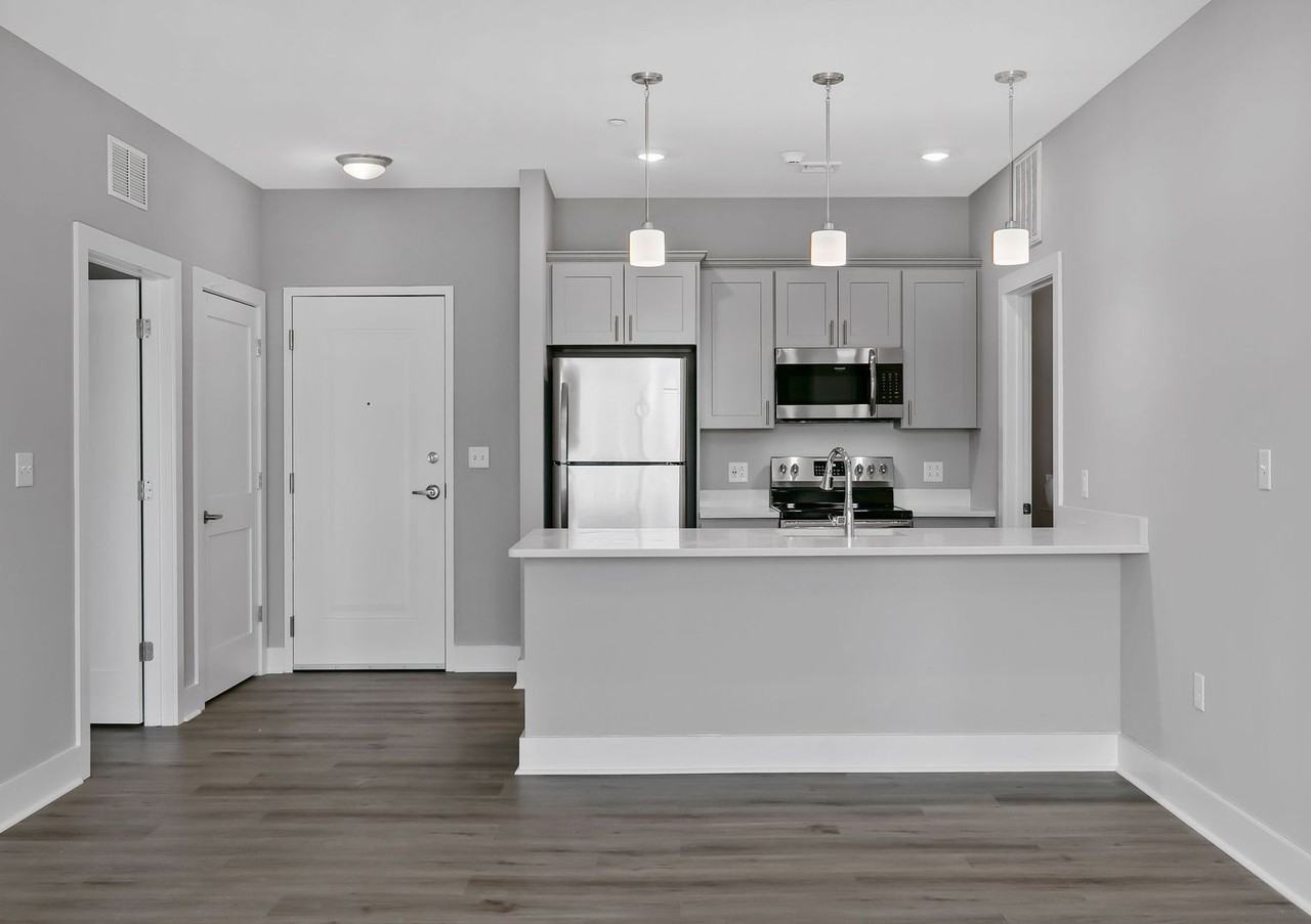 Corner Luxury Studio - Photo 3 of 29