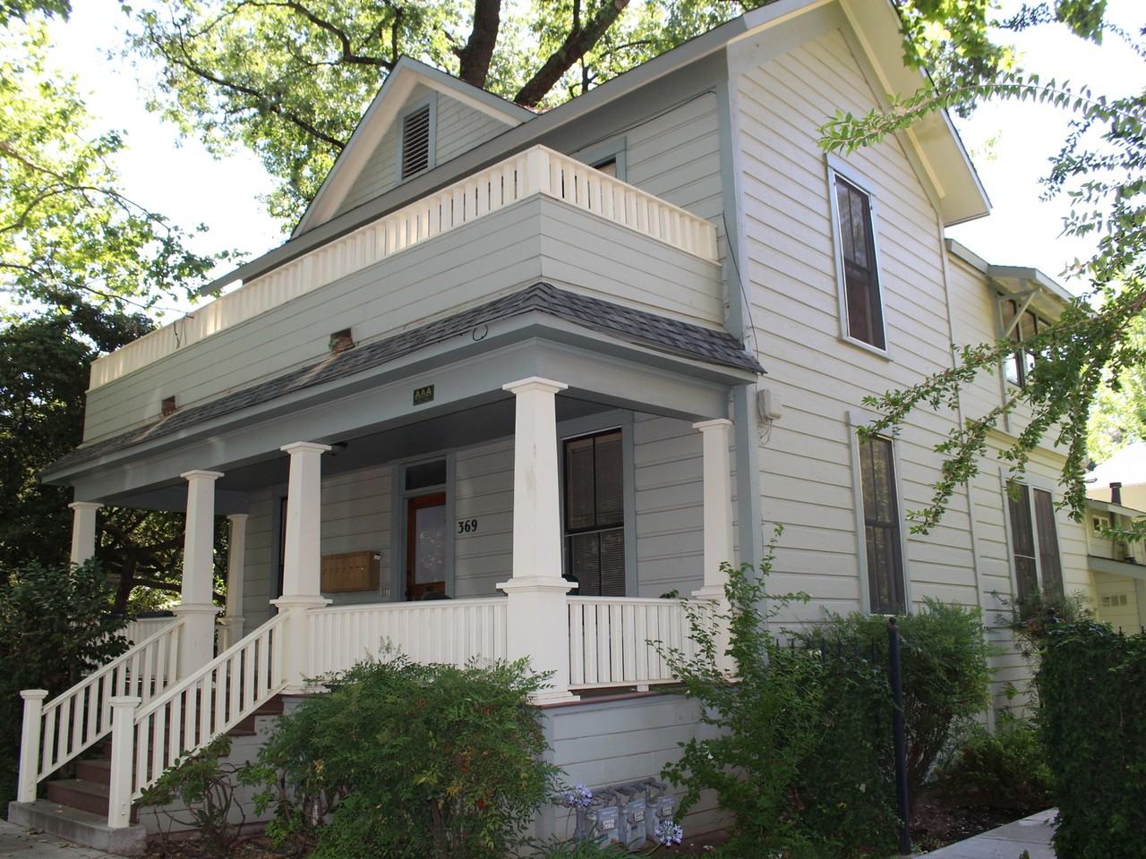 369 E 4th St - Photo 2 of 13