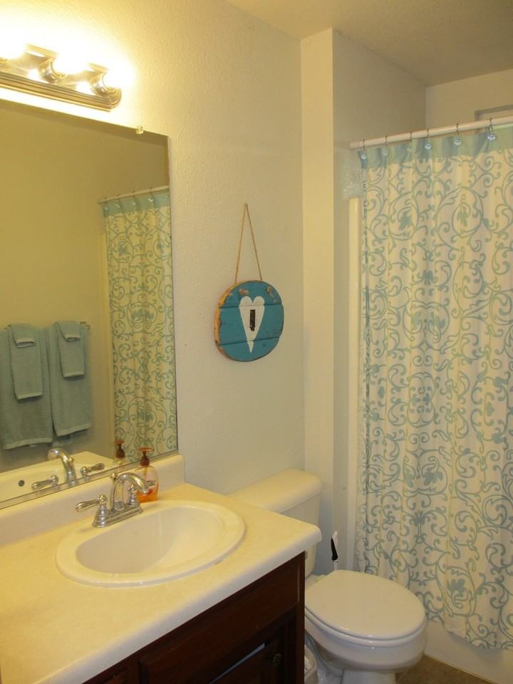 369 E 4th St - Photo 4 of 27