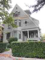 featured image of 512 W 3rd St