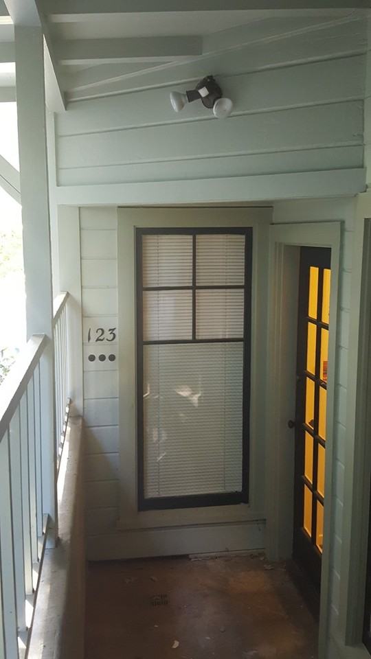 512 W 3rd St - Photo 3 of 26