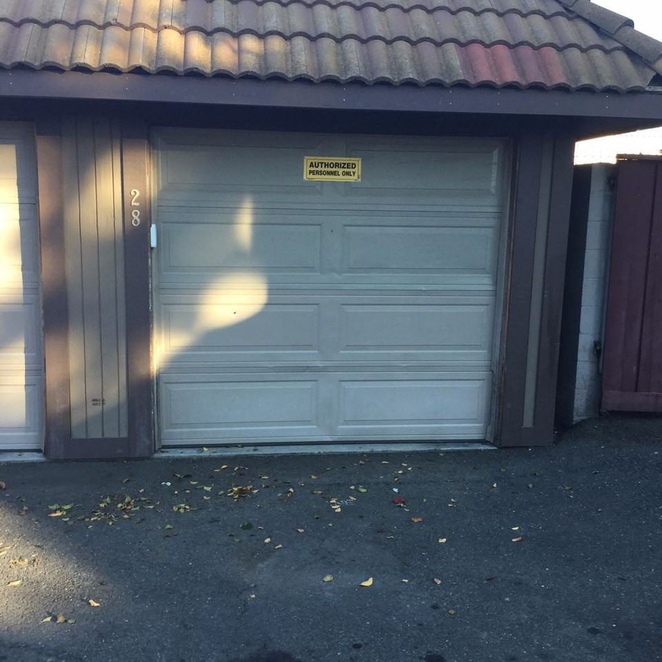 HOA Redwood Villas - Photo 2 of 27