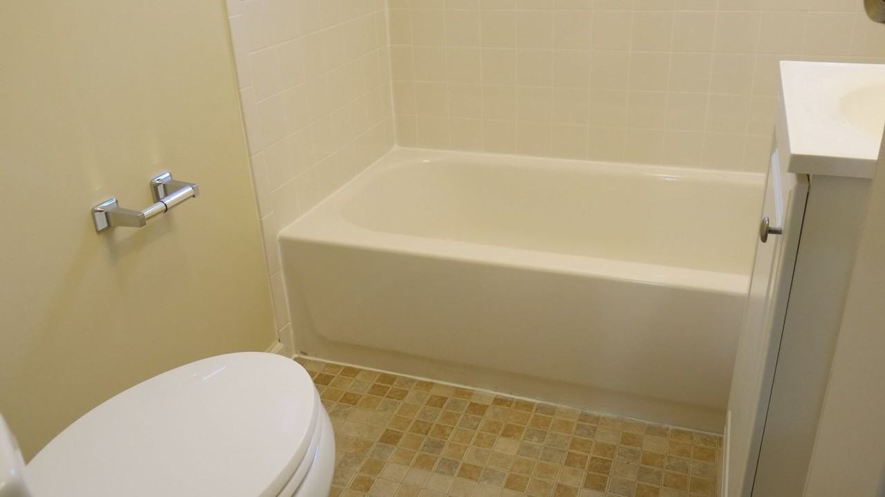 5634 Stanton Avenue - Photo 7 of 15