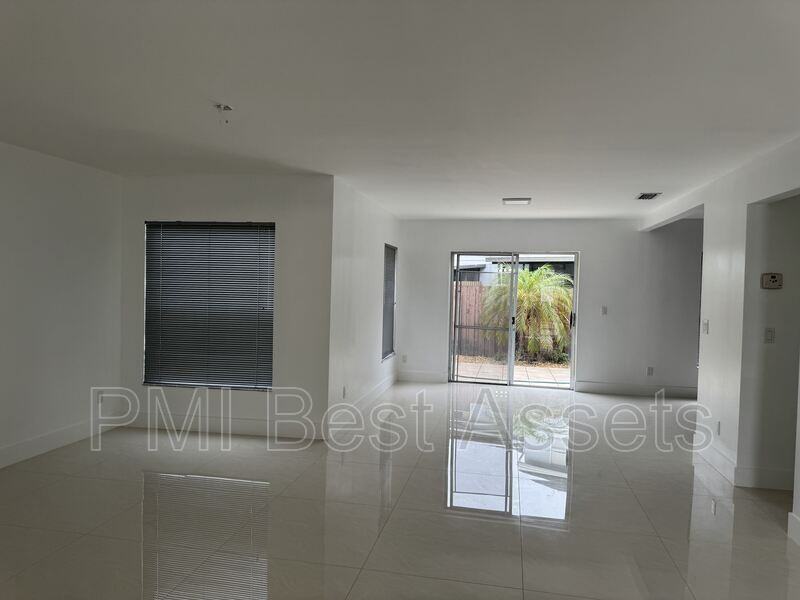 4832 Grapevine Way - Photo 2 of 8