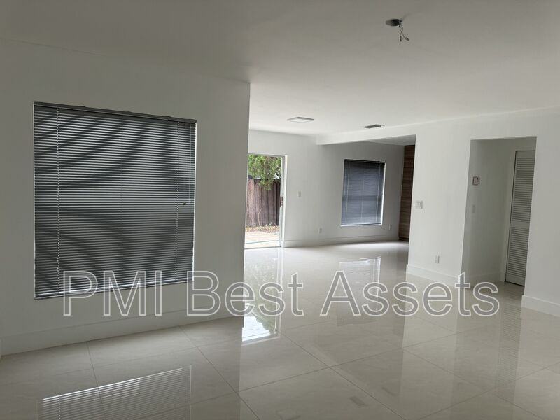 4832 Grapevine Way - Photo 3 of 8