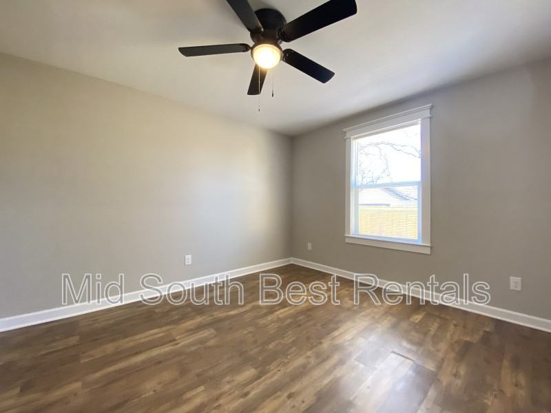 312 W Charles Bussey Ave - Photo 5 of 8