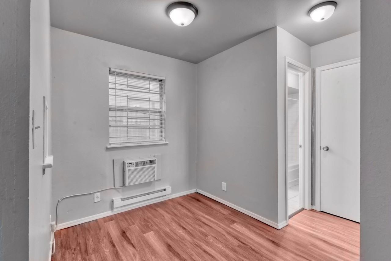 1426 NW 25th St. - Photo 2 of 6