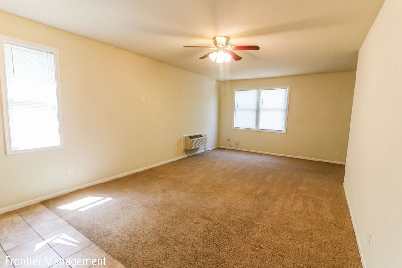 1222 Bertrand St. - Photo 3 of 17
