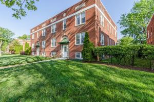 featured image of 400 E Glendale Ave