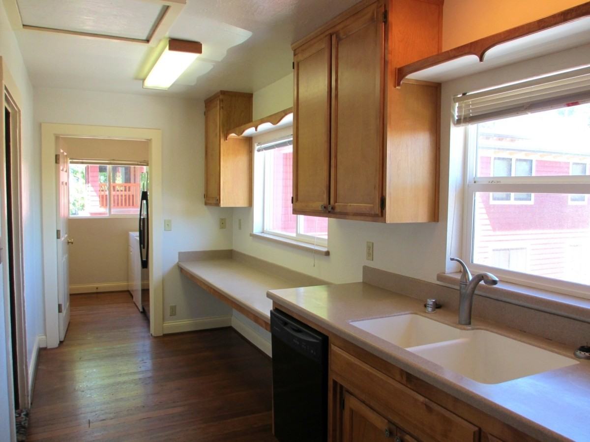 330 West 4th Street - Photo 2 of 12