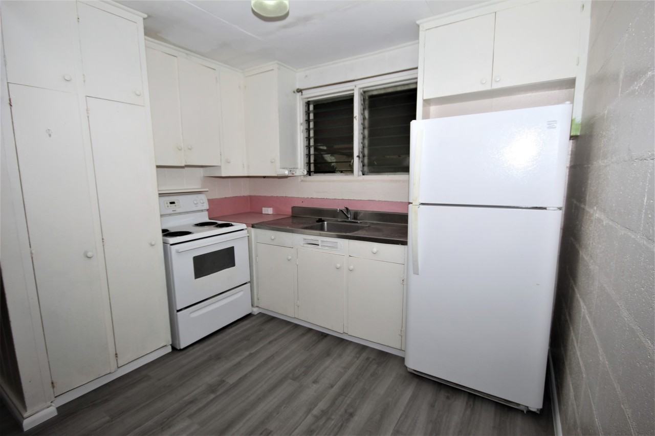 1641 Stillman Lane - Photo 3 of 7