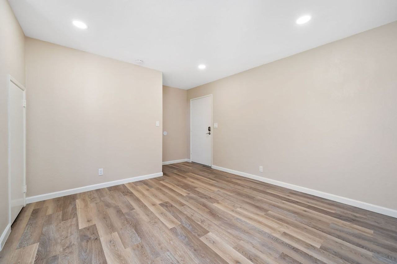 1249 Palm Street - Photo 4 of 50