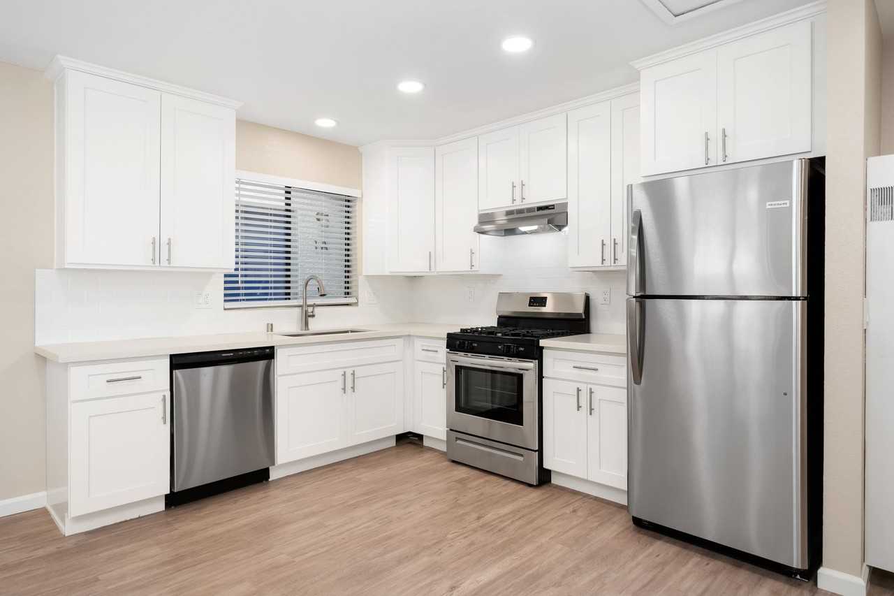 1249 Palm Street - Photo 2 of 8