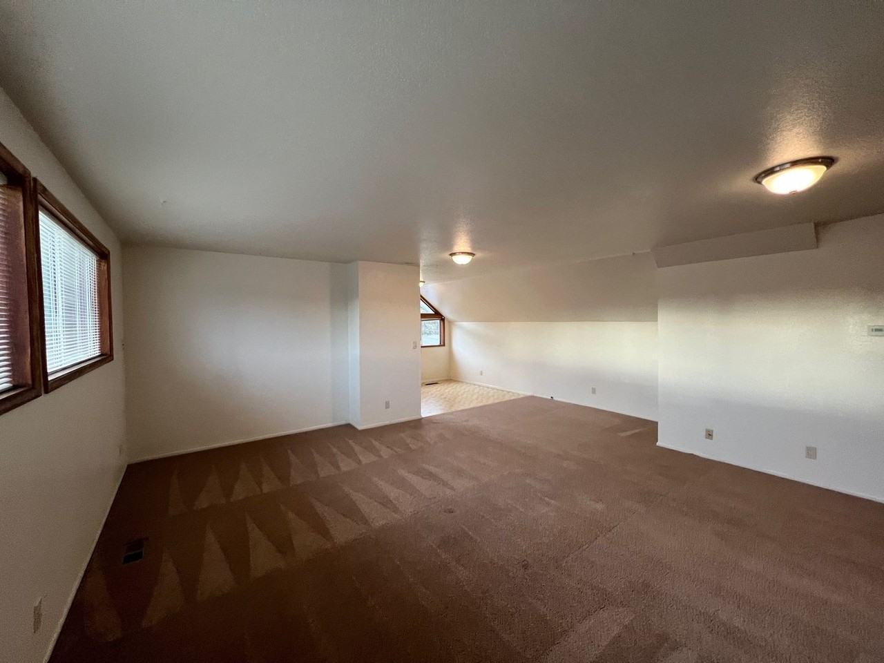 warw03 - Photo 3 of 13