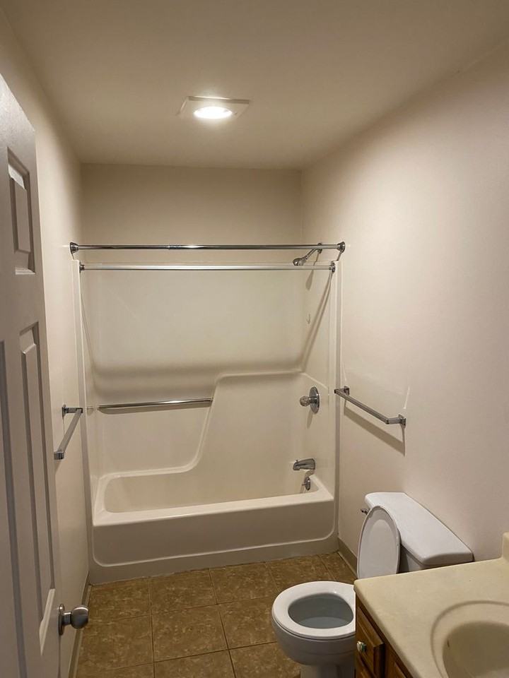 Seth Square - Photo 3 of 22