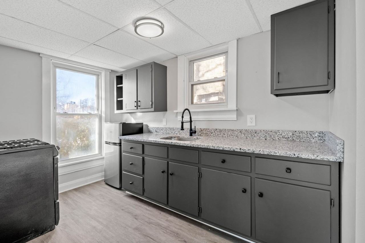 506 Berwin Avenue Apartments 506 Berwin Ave, Pittsburgh, PA 15226