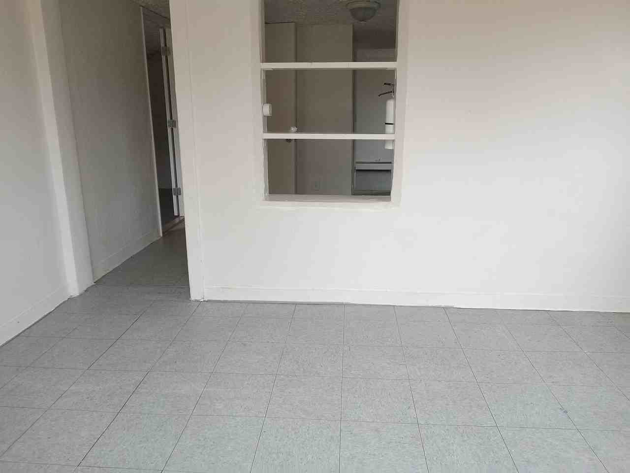 58 S. Pine St - Photo 3 of 12