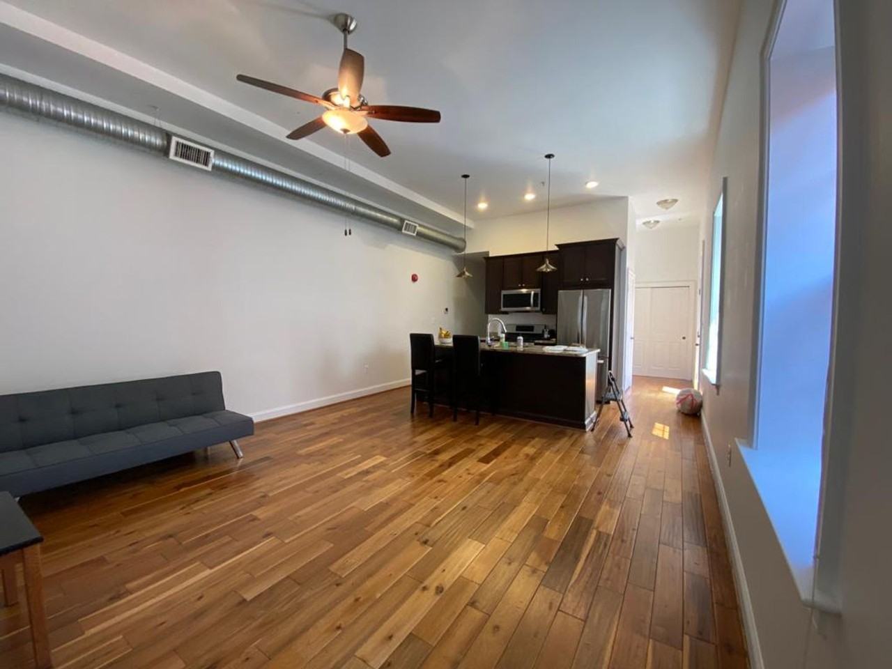 313 S. Broadway St. - Photo 4 of 36