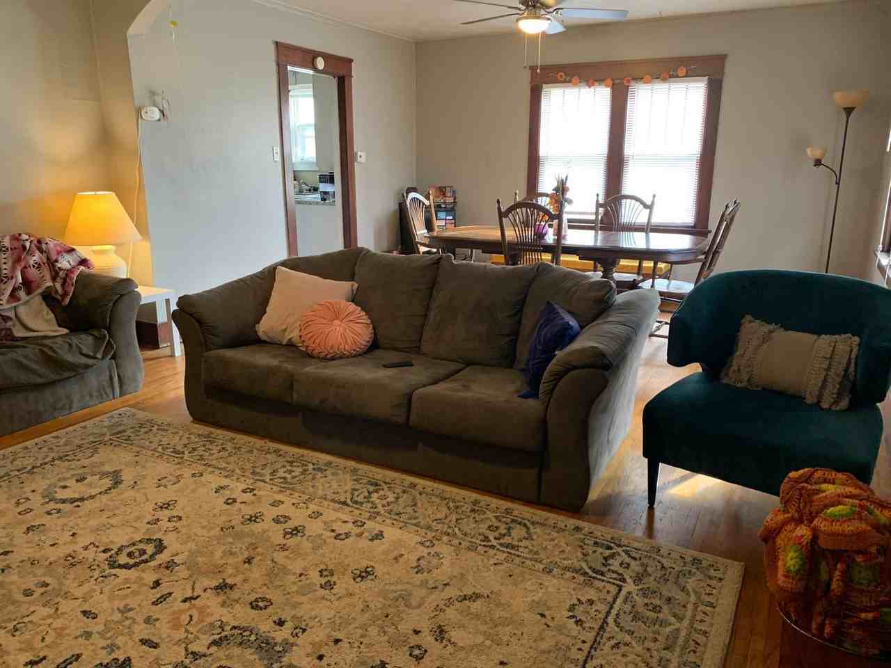 1916 8th Avenue - Photo 3 of 10