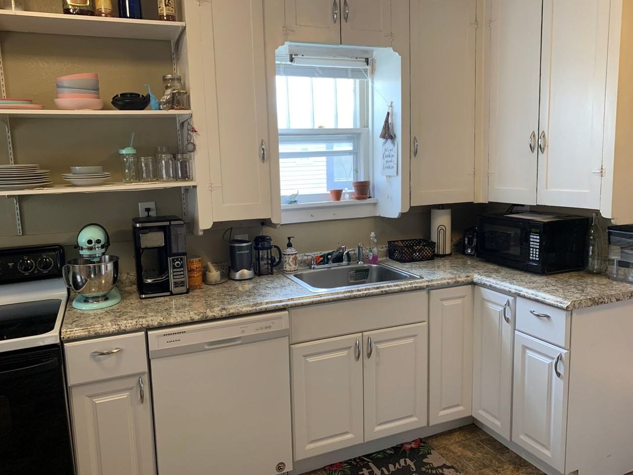 1916 8th Avenue - Photo 6 of 10