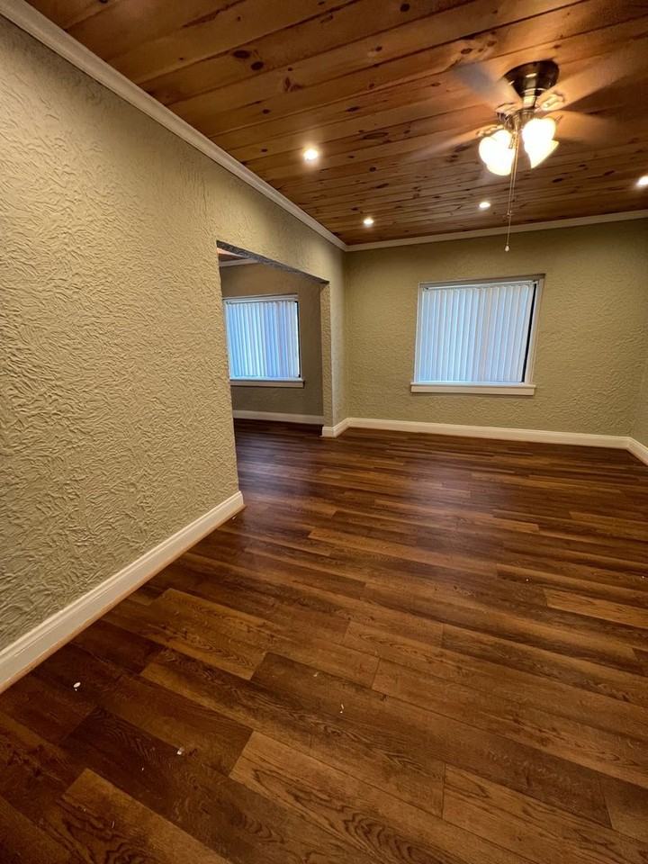 Parchment Manor (Brickstone River View Management LLC) - Photo 3 of 12