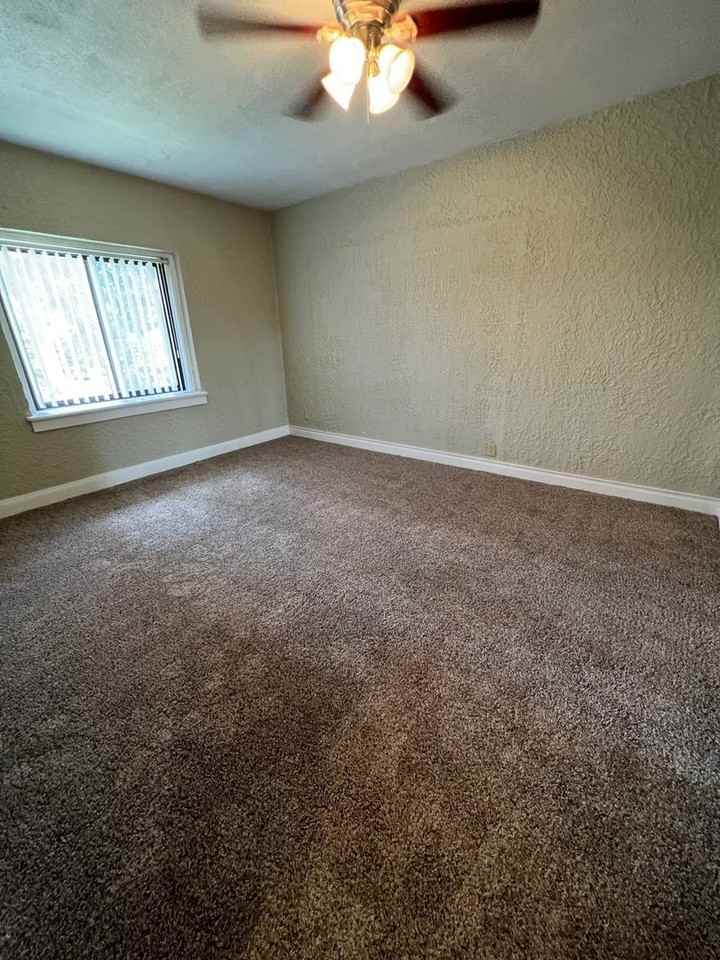 Parchment Manor (Brickstone River View Management LLC) - Photo 6 of 12