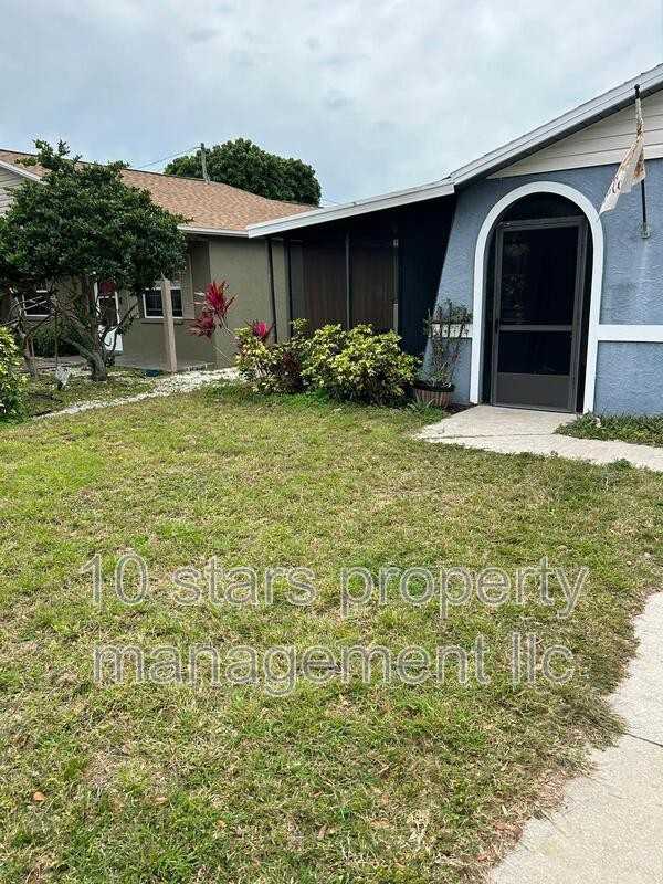 8380 45th St N - Photo 6 of 40