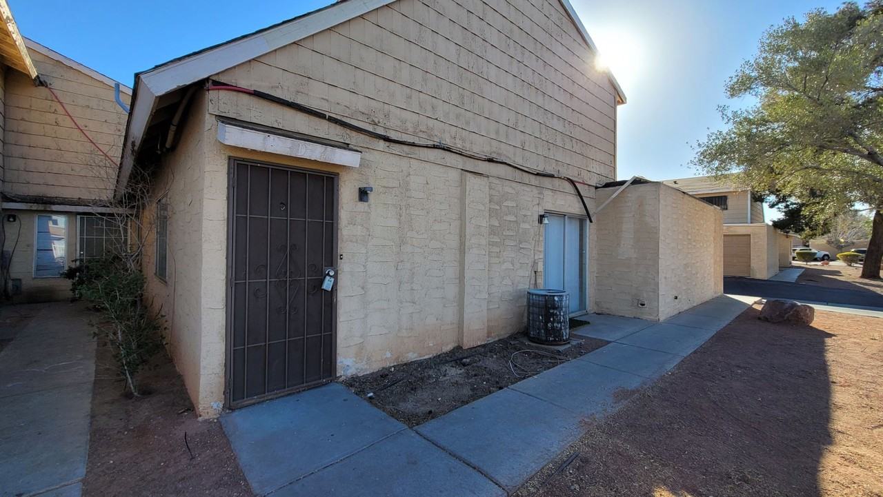 5188 Garden Lane - Photo 2 of 11