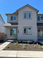 featured image of 2542 Nw Spruce Cone Ln