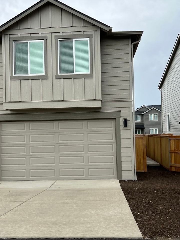 2542 Nw Spruce Cone Ln - Photo 3 of 16
