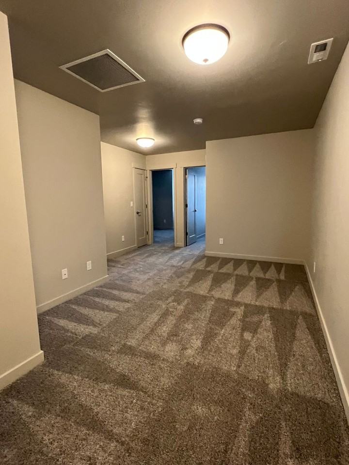 2542 Nw Spruce Cone Ln - Photo 7 of 16