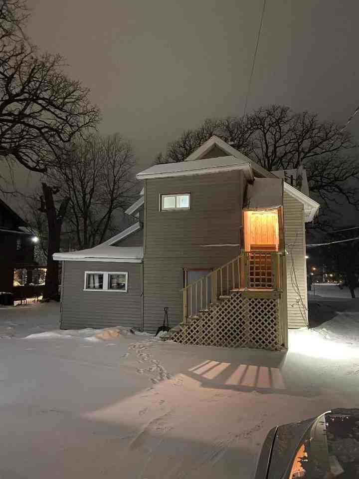 217 S 12th St - Photo 2 of 9