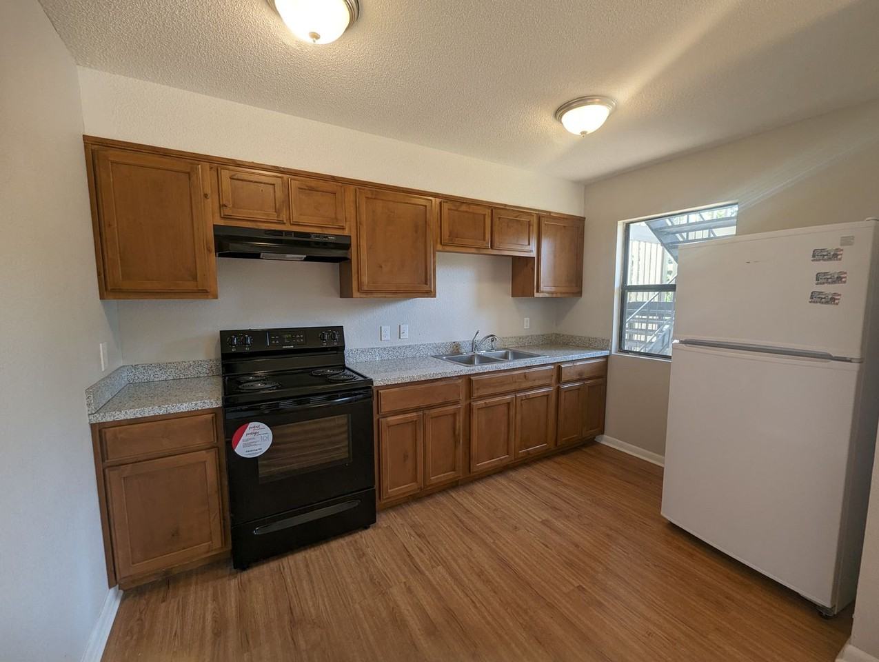 Twin Oaks - Photo 2 of 16