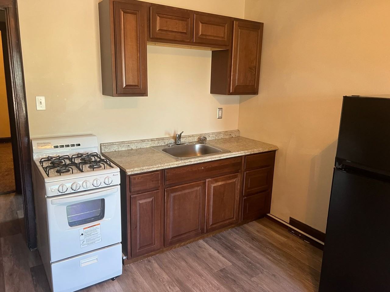 Lower East Side Milwaukee Studio and One bed Apartments - Photo 2 of 18