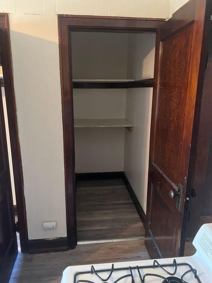 Lower East Side Milwaukee Studio and One bed Apartments - Photo 6 of 18