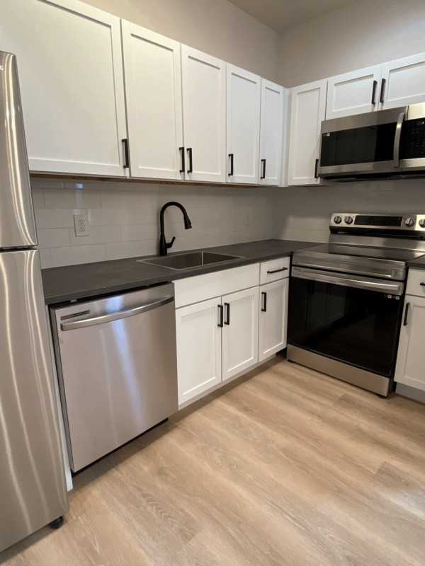 5140 Butler St #4 - Photo 3 of 20