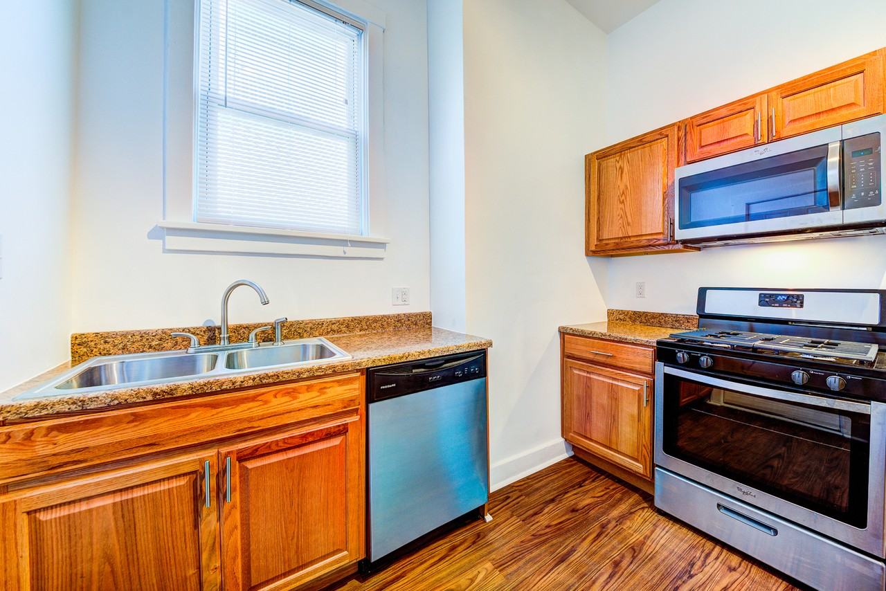 Awesome building with 2 great apartments in the South Side Slopes/Allentown - Photo 7 of 50