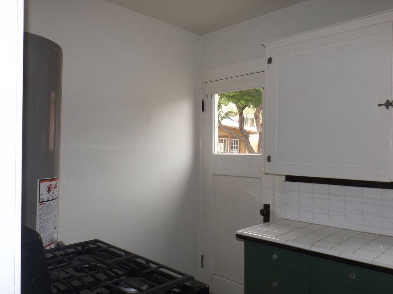 807 Black - Photo 2 of 7