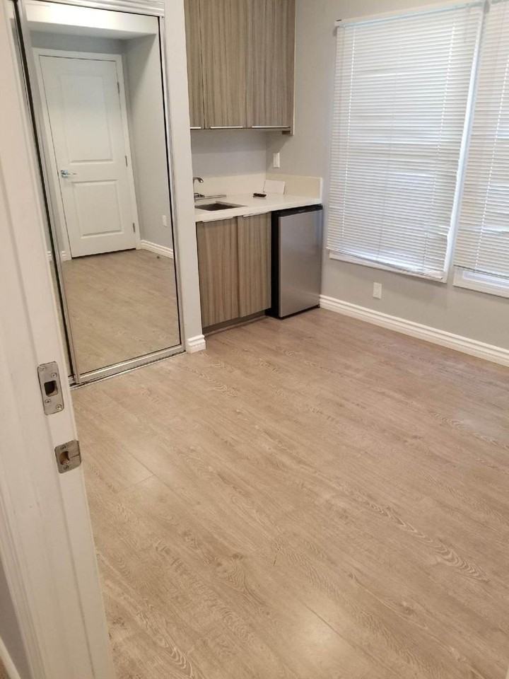 1166 W 29th St., LLC - Photo 3 of 27