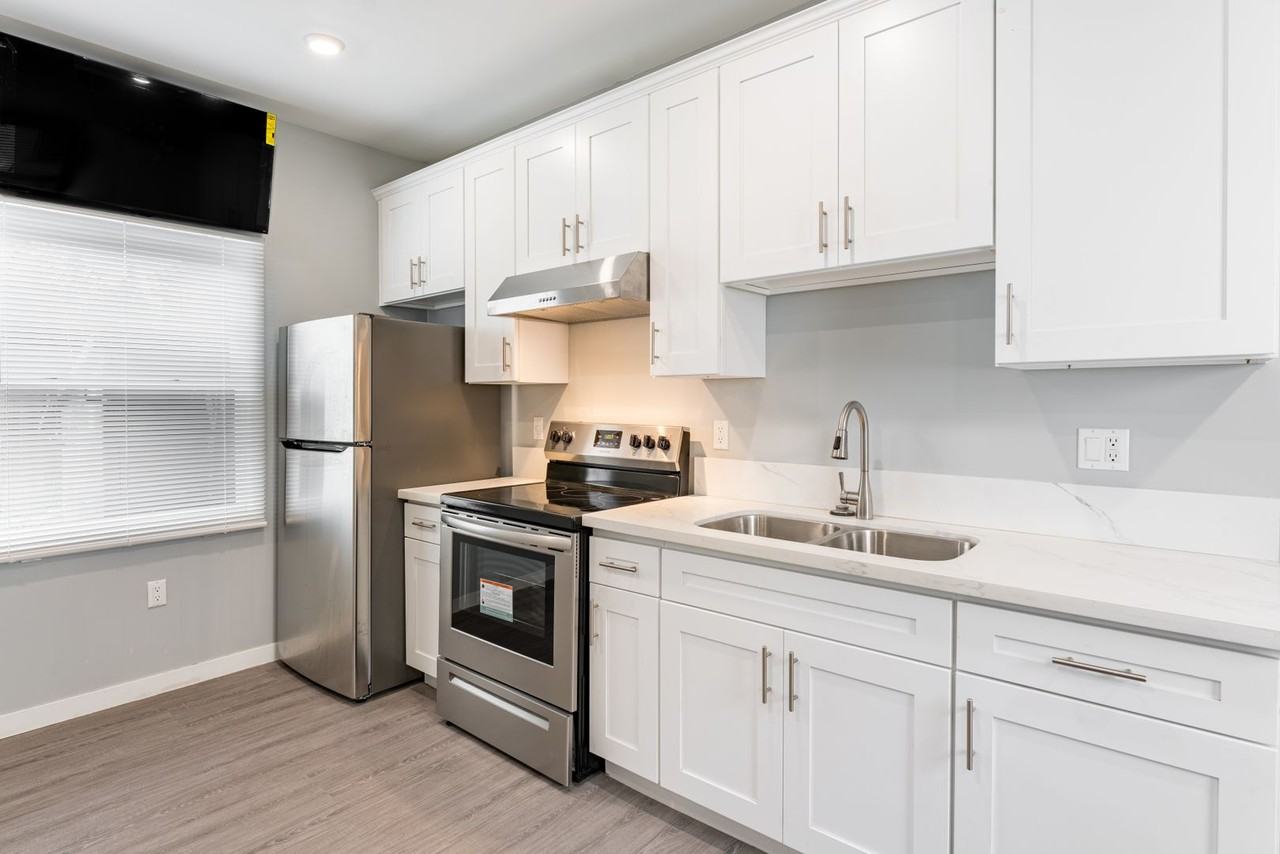 1166 W 29th St., LLC - Photo 5 of 22