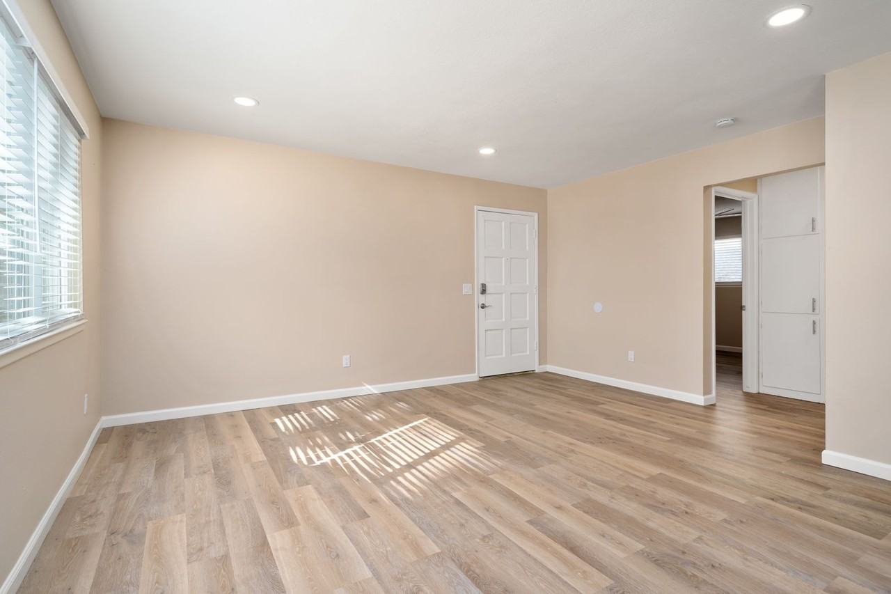 5353-5375 Olmeda - Photo 4 of 24