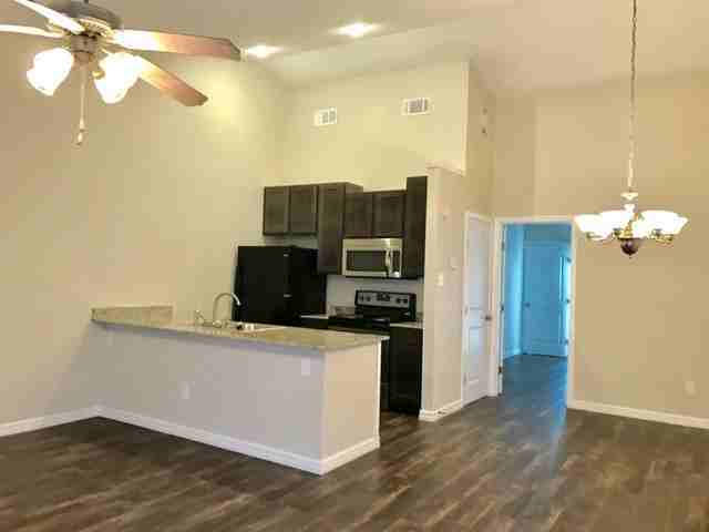 Jennifer Lane - Photo 2 of 2