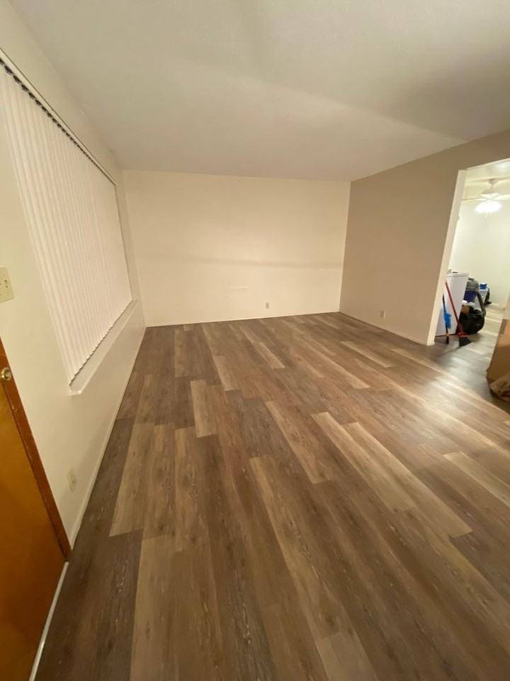 Monmouth-6plex - Photo 3 of 5